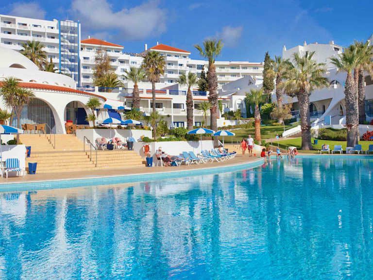 Appart'hôtel Grand Muthu Oura View Beach Club - 5* pas cher photo 2
