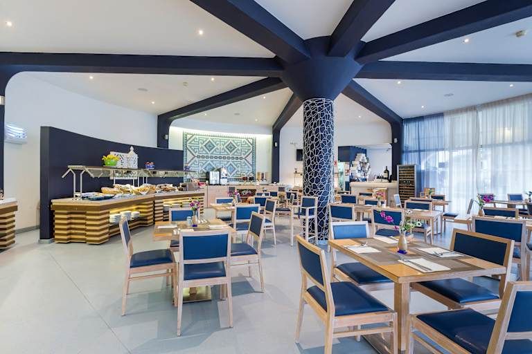 Appart'hôtel Grand Muthu Oura View Beach Club - 5* pas cher photo 11