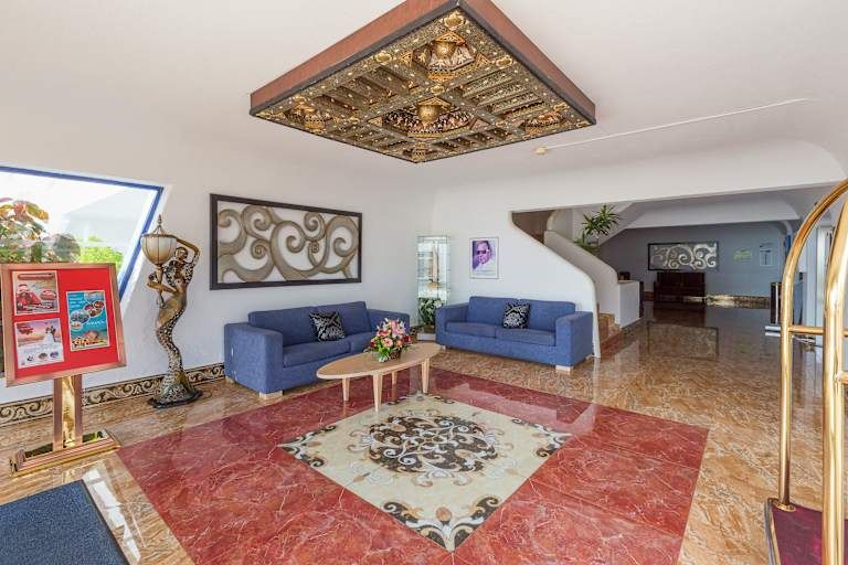 Appart'hôtel Grand Muthu Oura View Beach Club - 5* pas cher photo 13