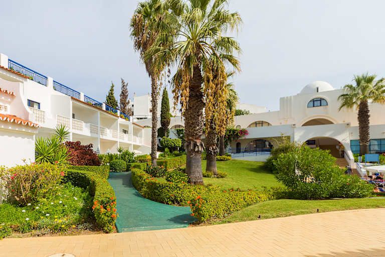 Appart'hôtel Grand Muthu Oura View Beach Club - 5* pas cher photo 16