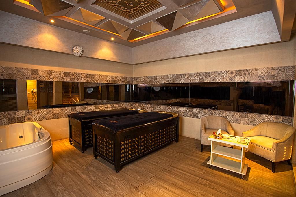 AMC Royal Hôtel et Spa 5* pas cher photo 11