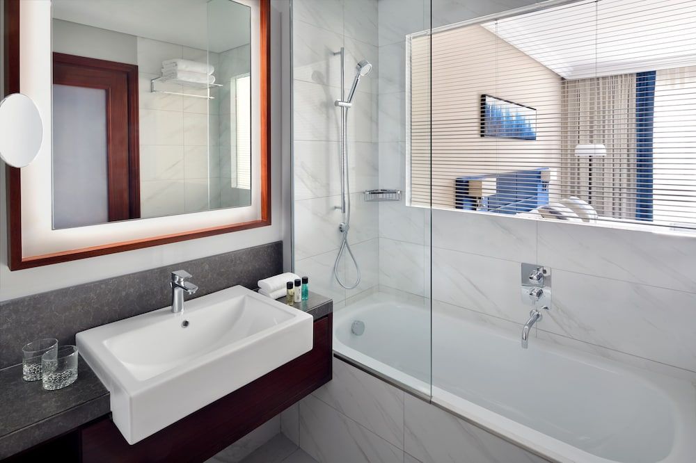 Mövenpick Hôtel et Apartments Bur Dubai 5* pas cher photo 52