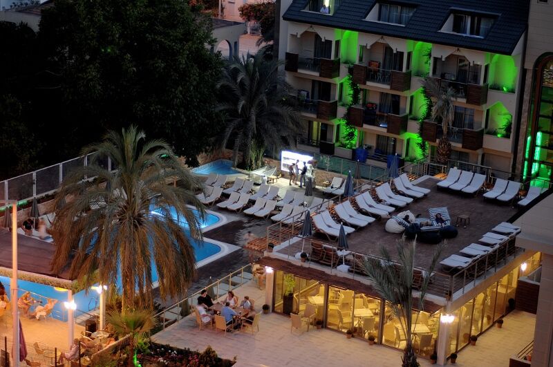 Ambassador Plaza 4* pas cher photo 1