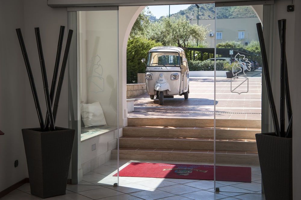 Hôtel Baia del Capitano 4* pas cher photo 5