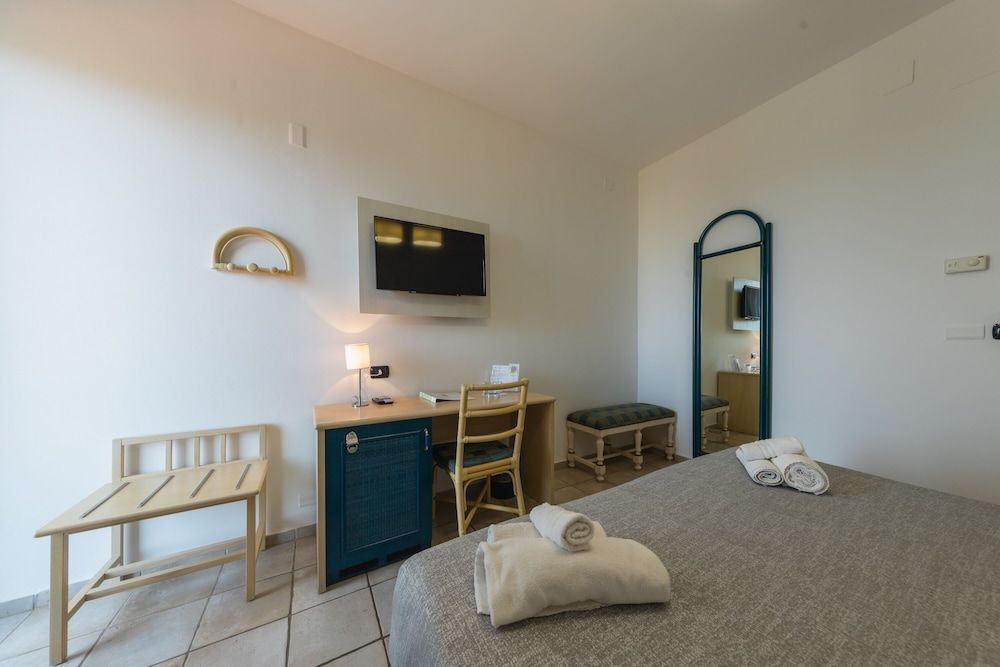 Hôtel Baia del Capitano 4* pas cher photo 7