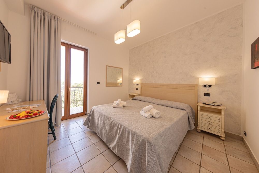 Hôtel Baia del Capitano 4* pas cher photo 47