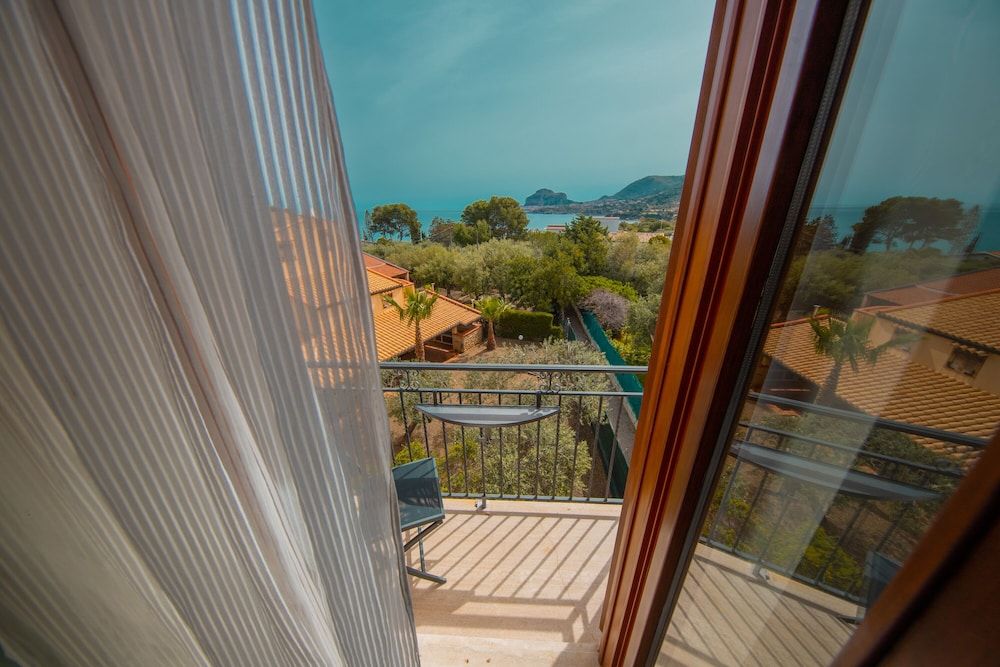 Hôtel Baia del Capitano 4* pas cher photo 58