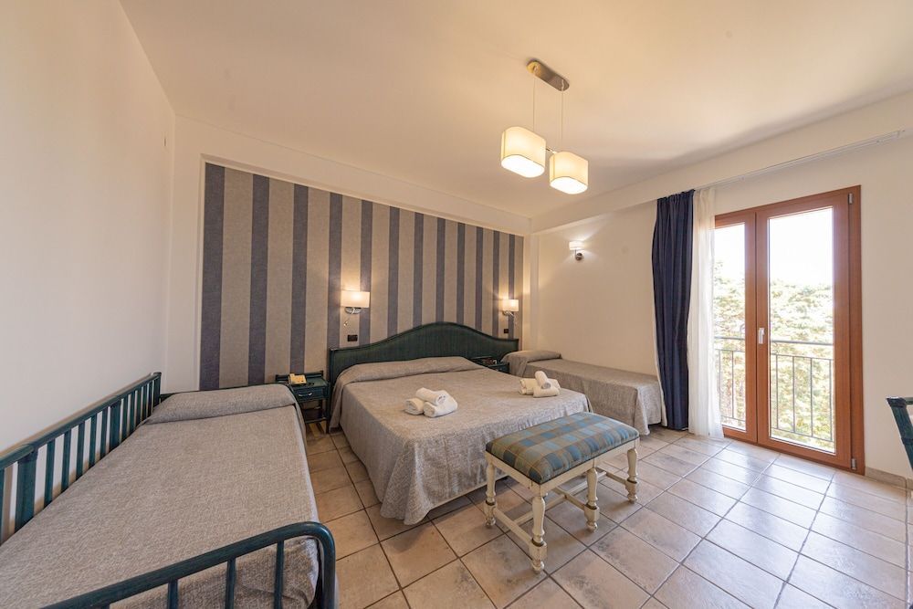 Hôtel Baia del Capitano 4* pas cher photo 66