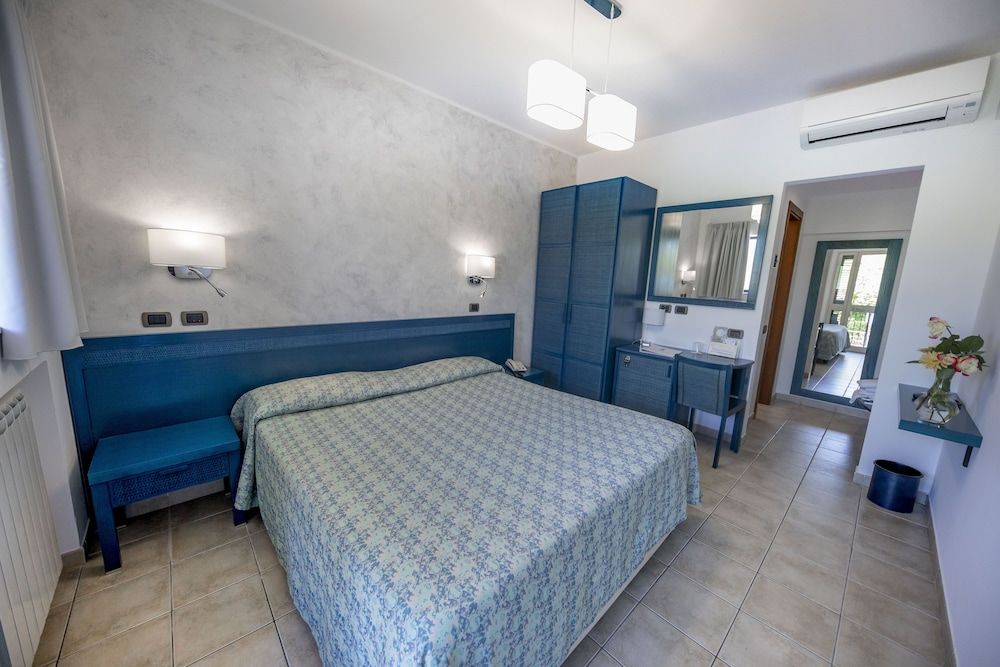 Hôtel Baia del Capitano 4* pas cher photo 73