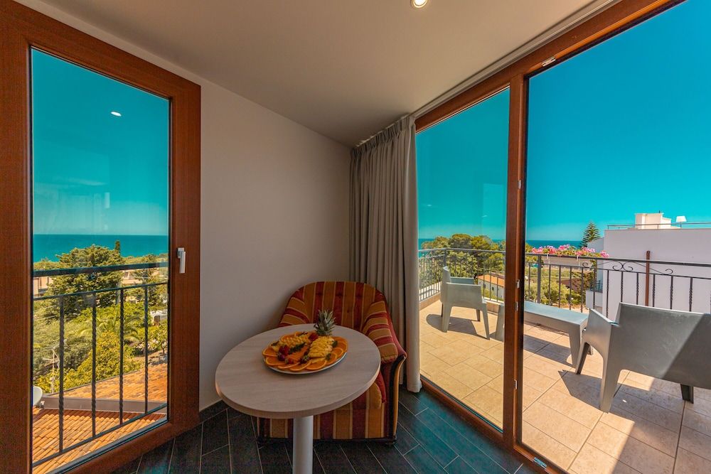 Hôtel Baia del Capitano 4* pas cher photo 87