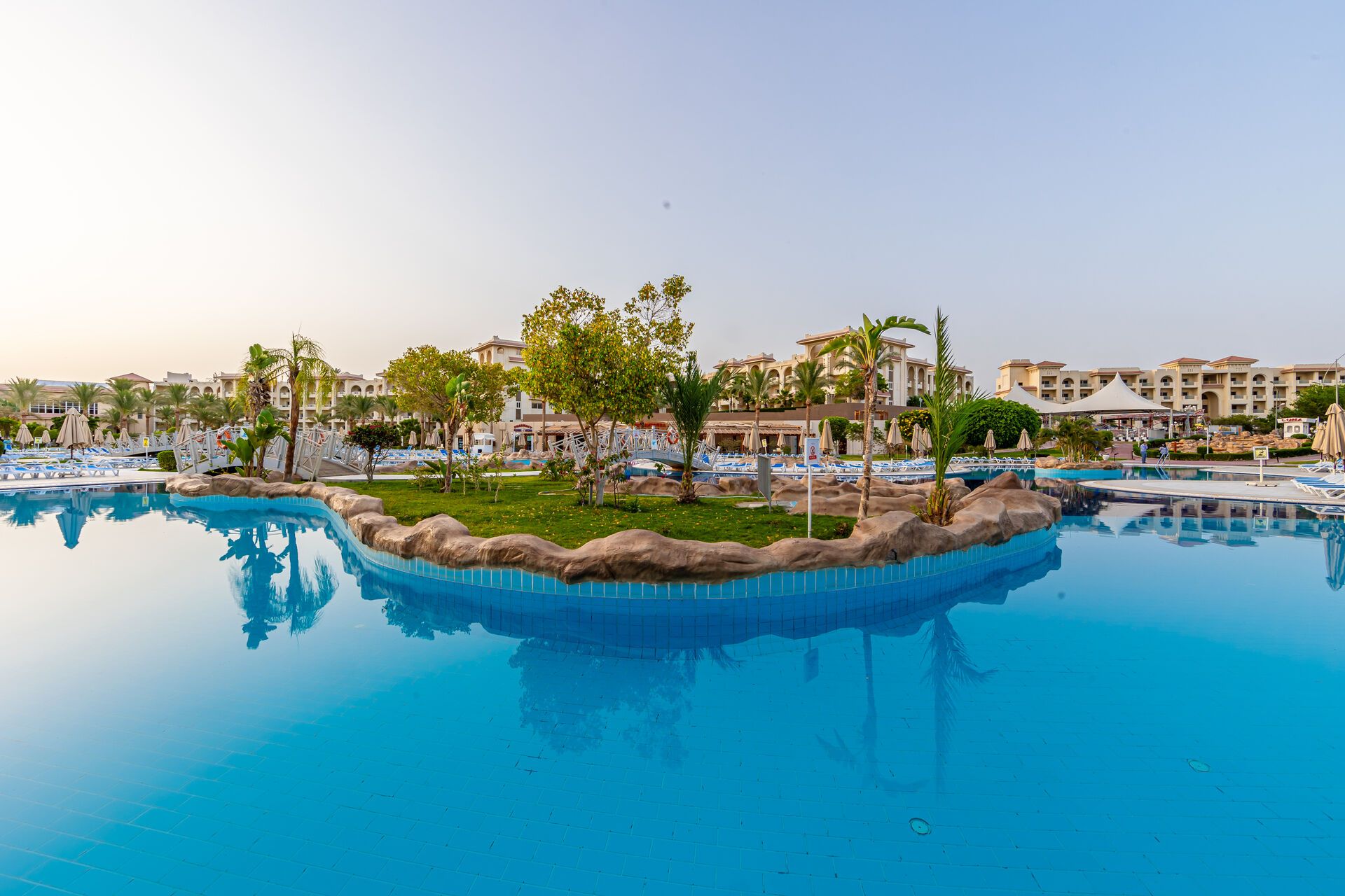 Serenity Alpha Beach 5* pas cher photo 10