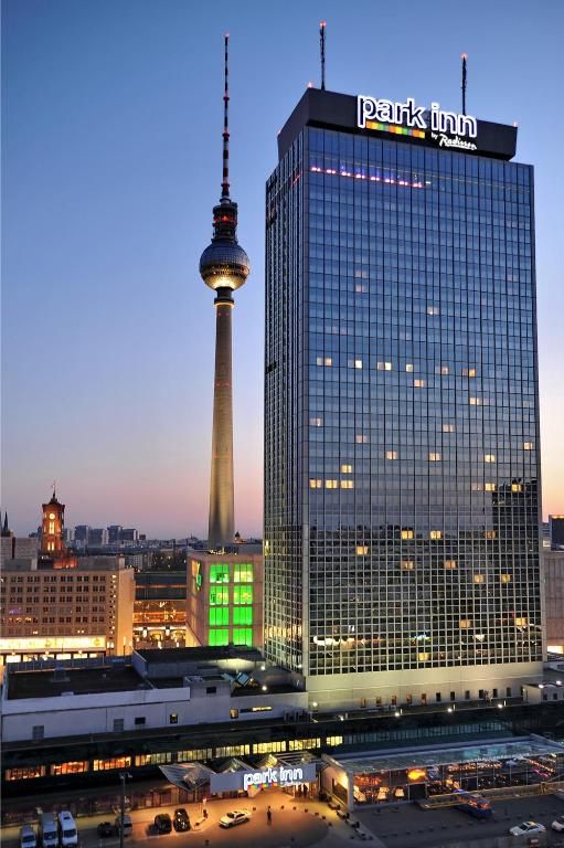 Park Inn by Radisson Berlin Alexanderplatz 4* - Sans transfert pas cher photo 2