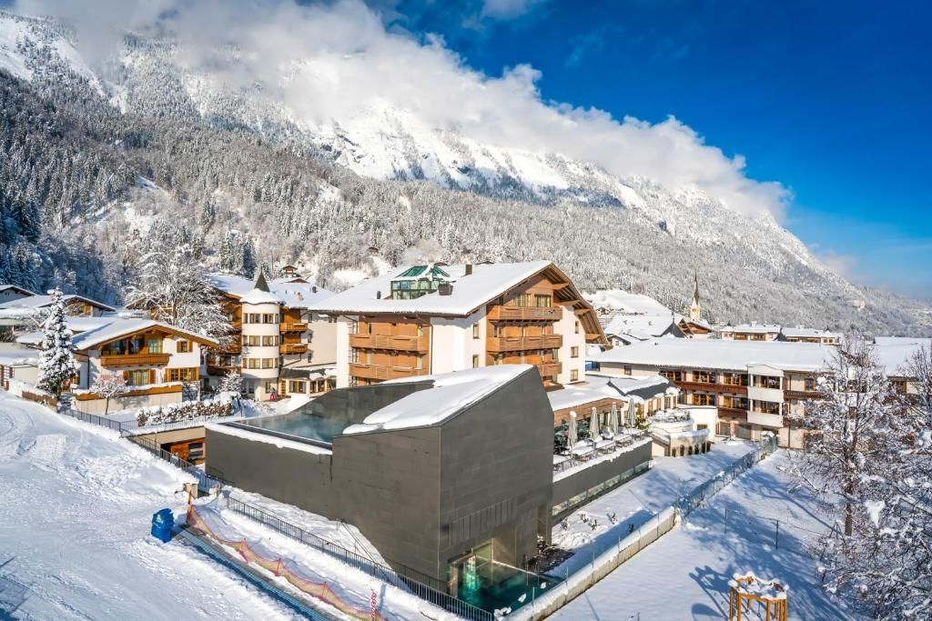 Hotel Schwarzbrunn Resort & Spa 4* Sup pas cher photo 1