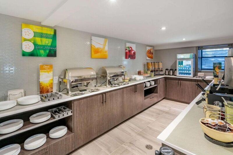 Quality Inn Centre-Ville 3* - Sans transfert pas cher photo 8