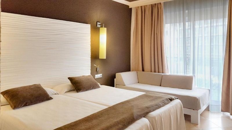 Augustus 4* - Sans transfert pas cher photo 3