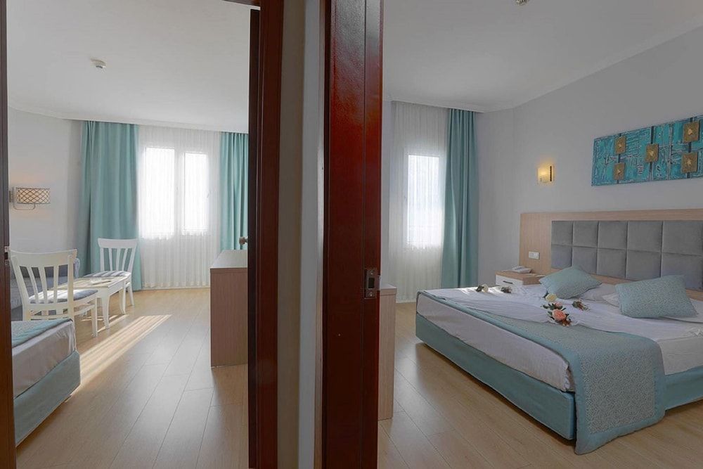 Adonis Hôtel 4* pas cher photo 3