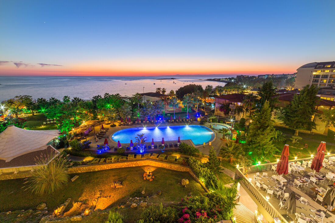Hôtel Justiniano Deluxe Resort 5* pas cher photo 2