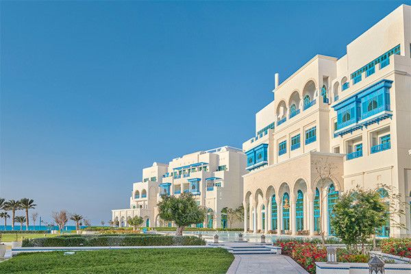Hôtel Fram Sélection Hilton Salwa Beach Resort et Villas 5* pas cher