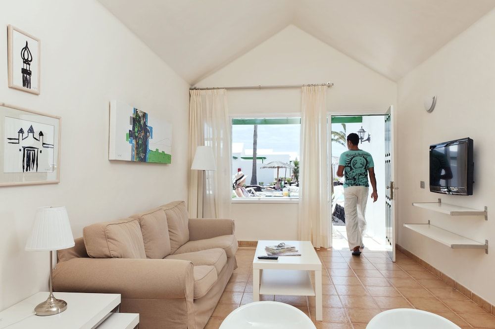 Apartamentos LIVVO Las Gaviotas 3* pas cher photo 17