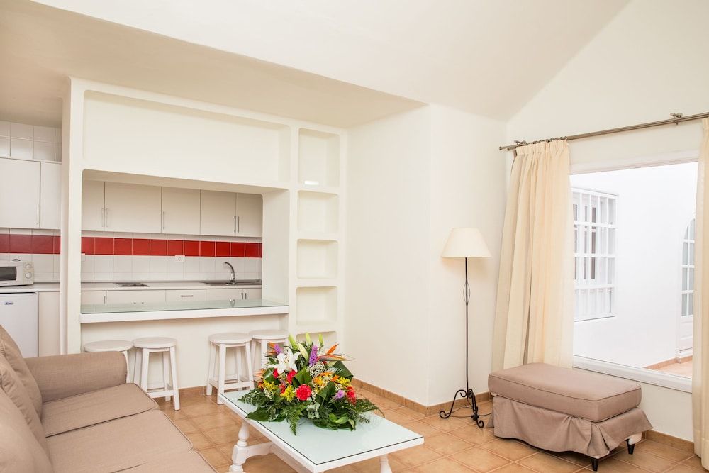 Apartamentos LIVVO Las Gaviotas 3* pas cher photo 38