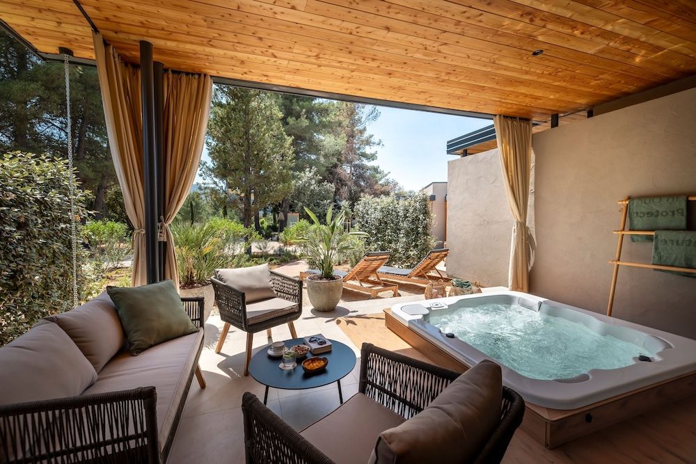 Hôtel Valamar Amicor Green Resort 4* pas cher