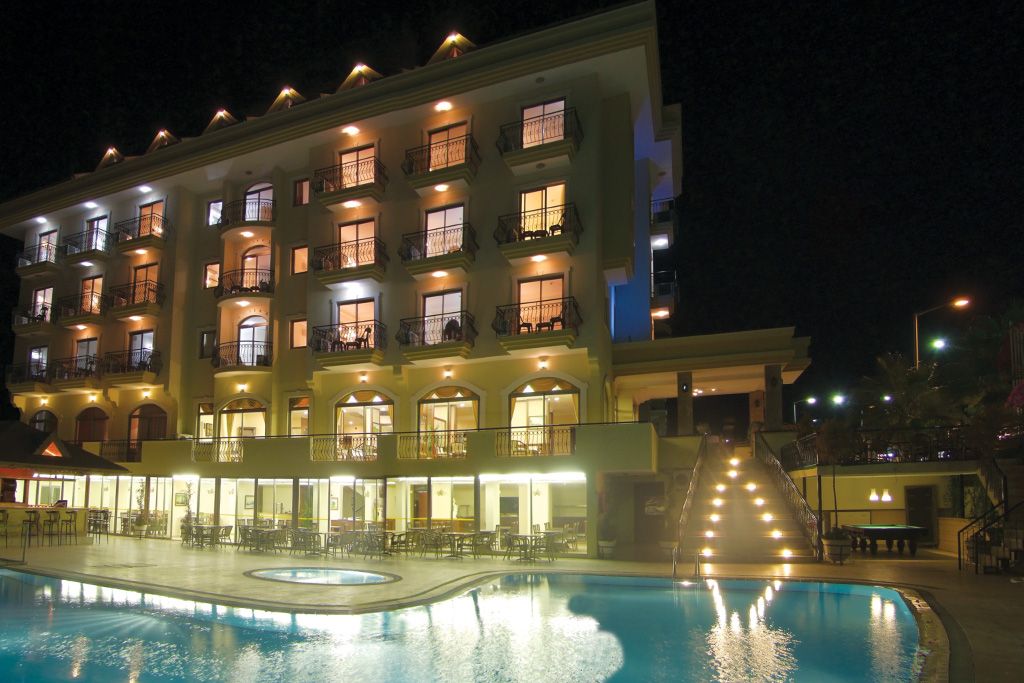 Smart club Stella Hôtel 4* pas cher photo 1