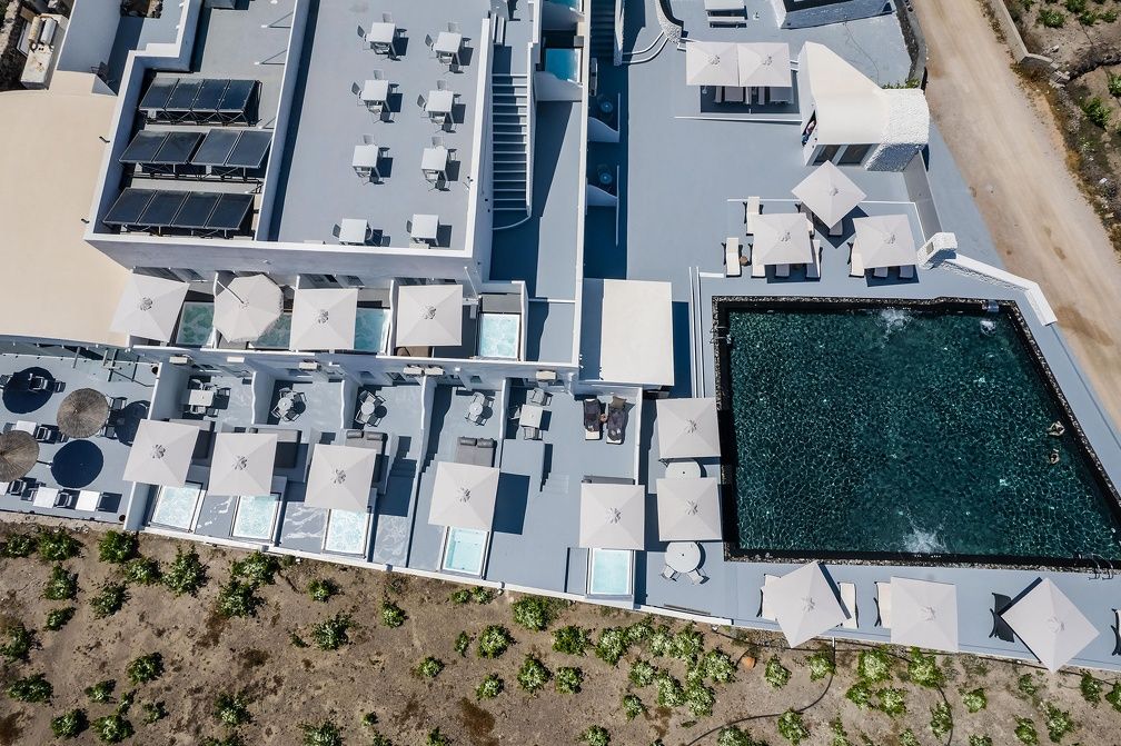 Hôtel Serenità Luxury Suites avec location de voiture pas cher