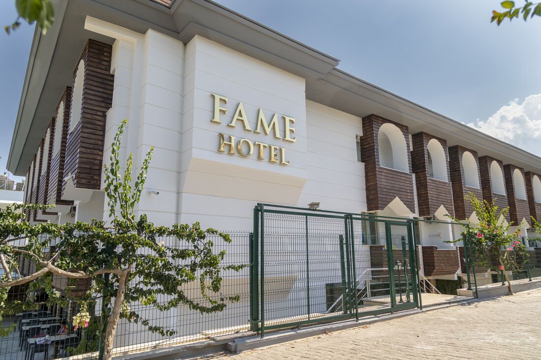 Fame Hôtel 3* pas cher photo 2