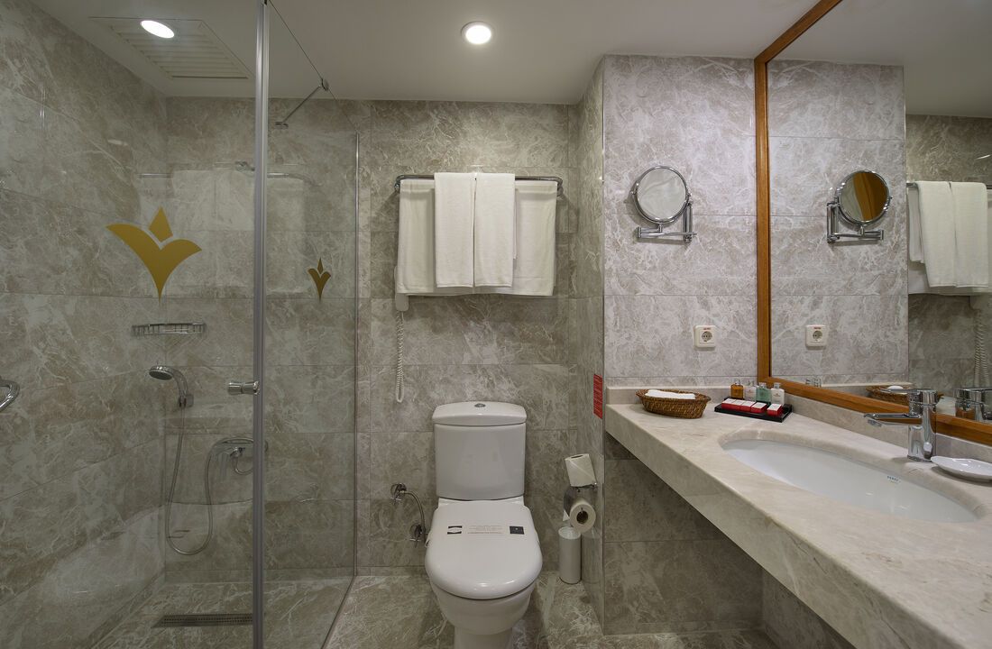 Hôtel Miramare Queen 5* pas cher photo 9