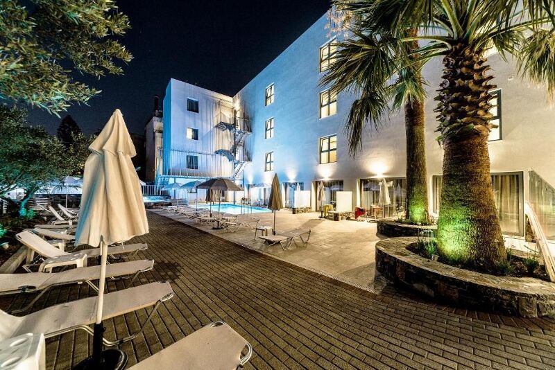 Pollis Hotel 4* pas cher photo 1