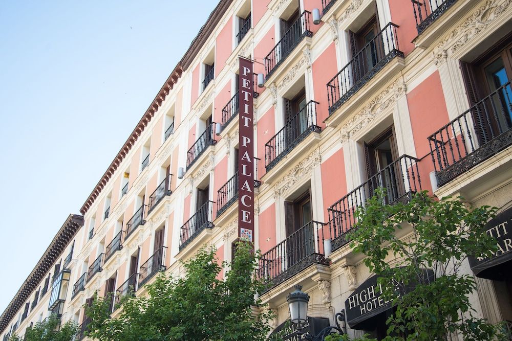 Hôtel Petit Palace Arenal 3* pas cher