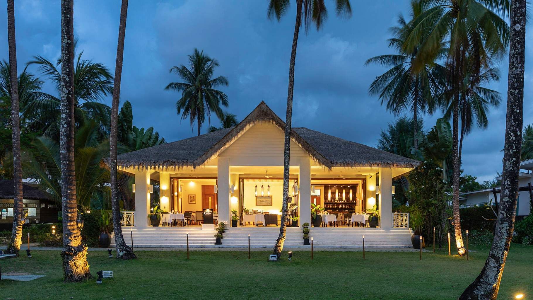 Hôtel Kantary Beach Villas et Suites Khao Lak 4* pas cher photo 1