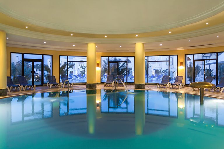 Hôtel César Thalasso et Conventions 4* pas cher photo 46