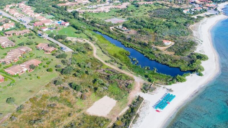 Club Hotel Li Suari 4* avec Location de Voiture pas cher
