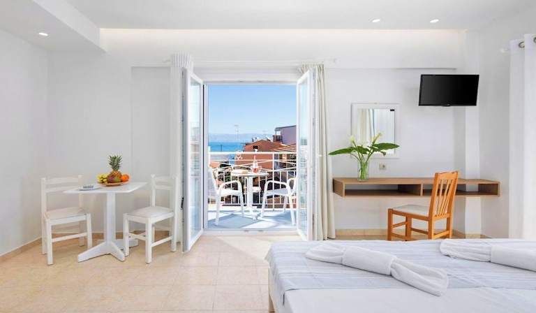 Bella Vista Hotel and Studios - 3* pas cher