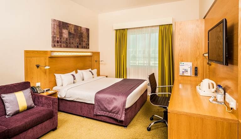 Holiday Inn Express Airport - 2* pas cher