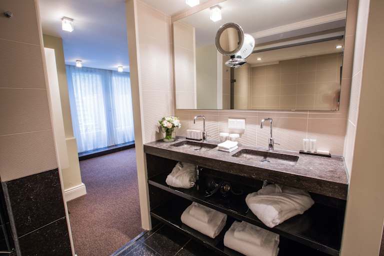 Hotel Roemer - 4* pas cher photo 5