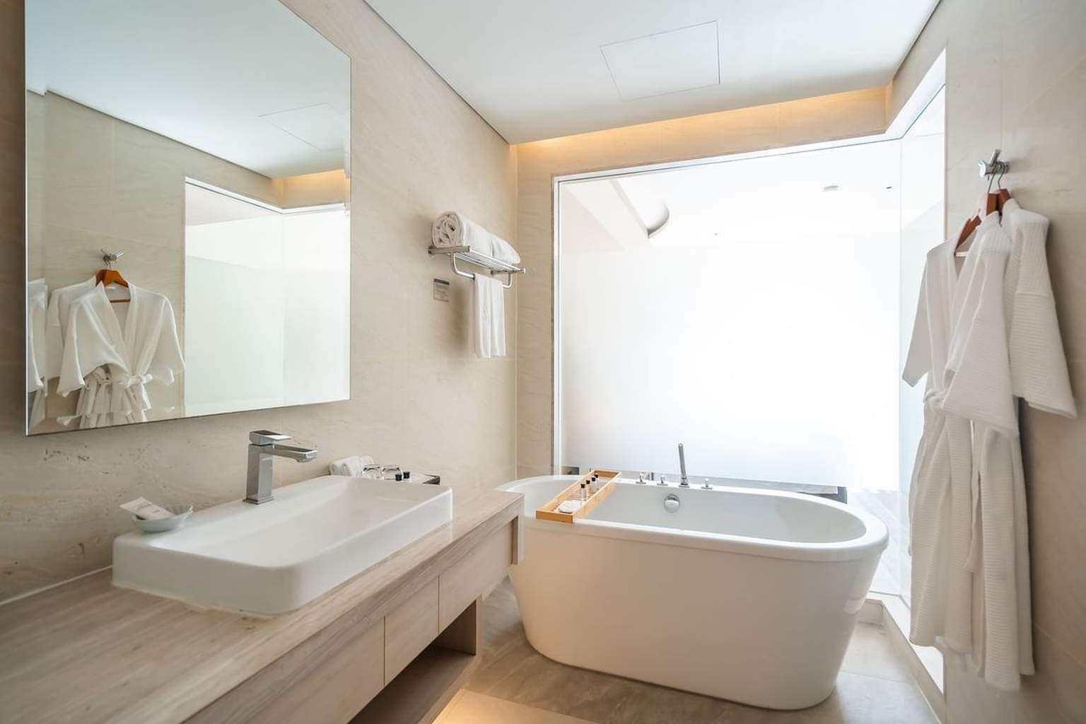 Hôtel Amora Beach Resort Phuket 5* pas cher photo 4