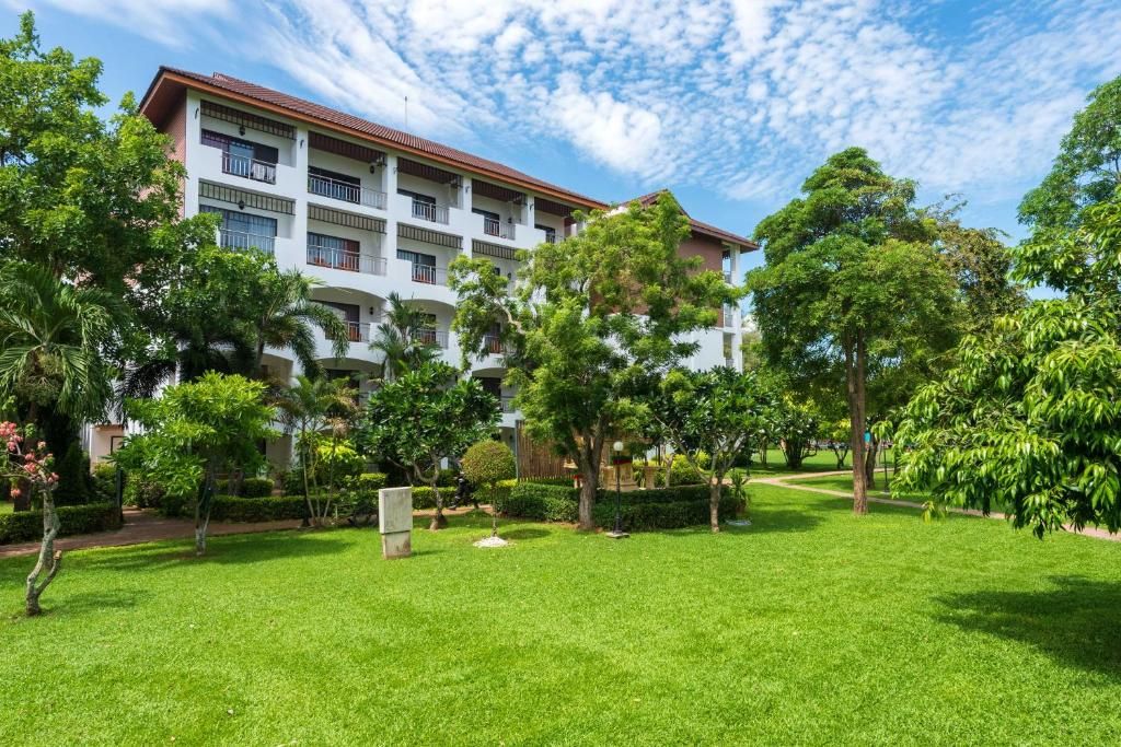 Hôtel Pinnacle Grand Jomtien Resort and Beach Club 4* pas cher photo 1