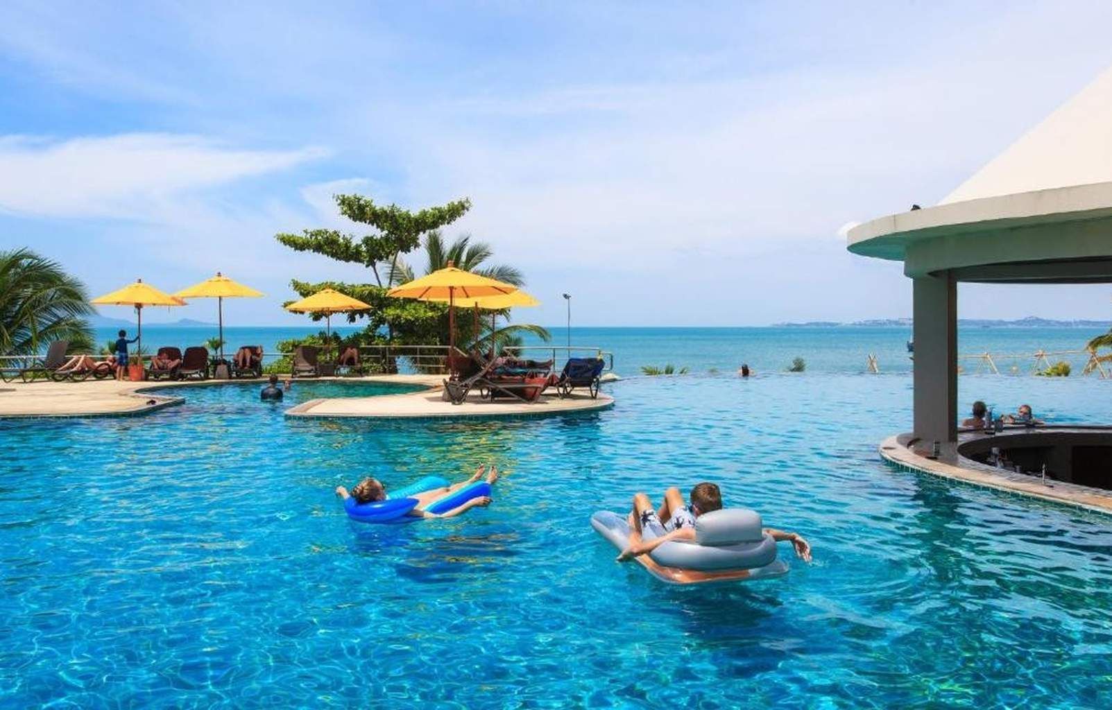 Hôtel Samui Buri Beach Resort 4* pas cher photo 1