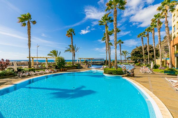Hôtel Club Framissima Calheta Beach 4* pas cher