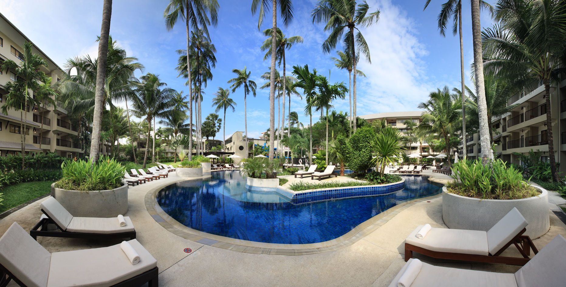 Hôtel Destination Resorts Phuket Surin Beach 4* pas cher photo 1