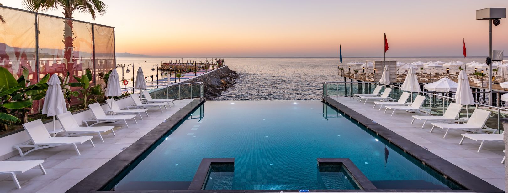 Hôtel White City Resort 5* pas cher