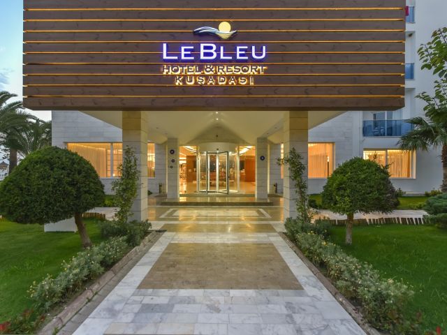 Hôtel Le Bleu & Resort 5* pas cher photo 2