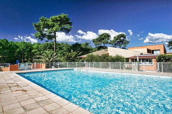Résidence hôtelière Cala Bianca Adonis Borgo 3* pas cher photo 2