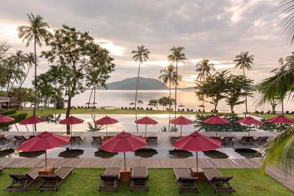 Hôtel The Vijitt Resort Phuket 5* pas cher