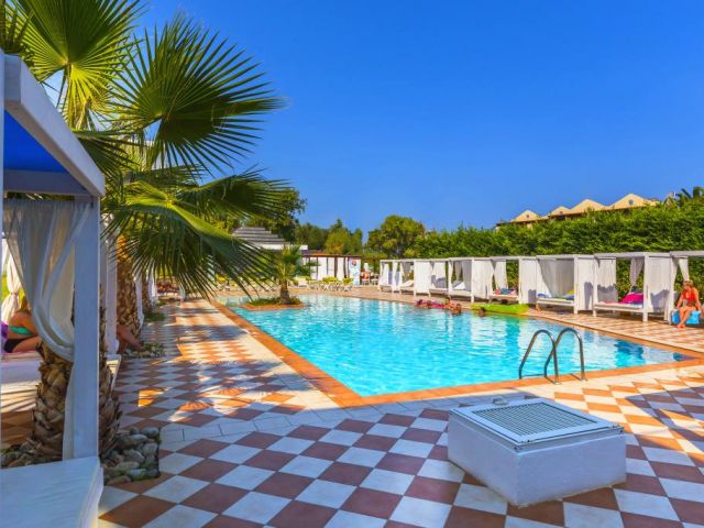 Hôtel Mondi Club Rethymno Residence Aquapark & Spa 4* pas cher photo 1