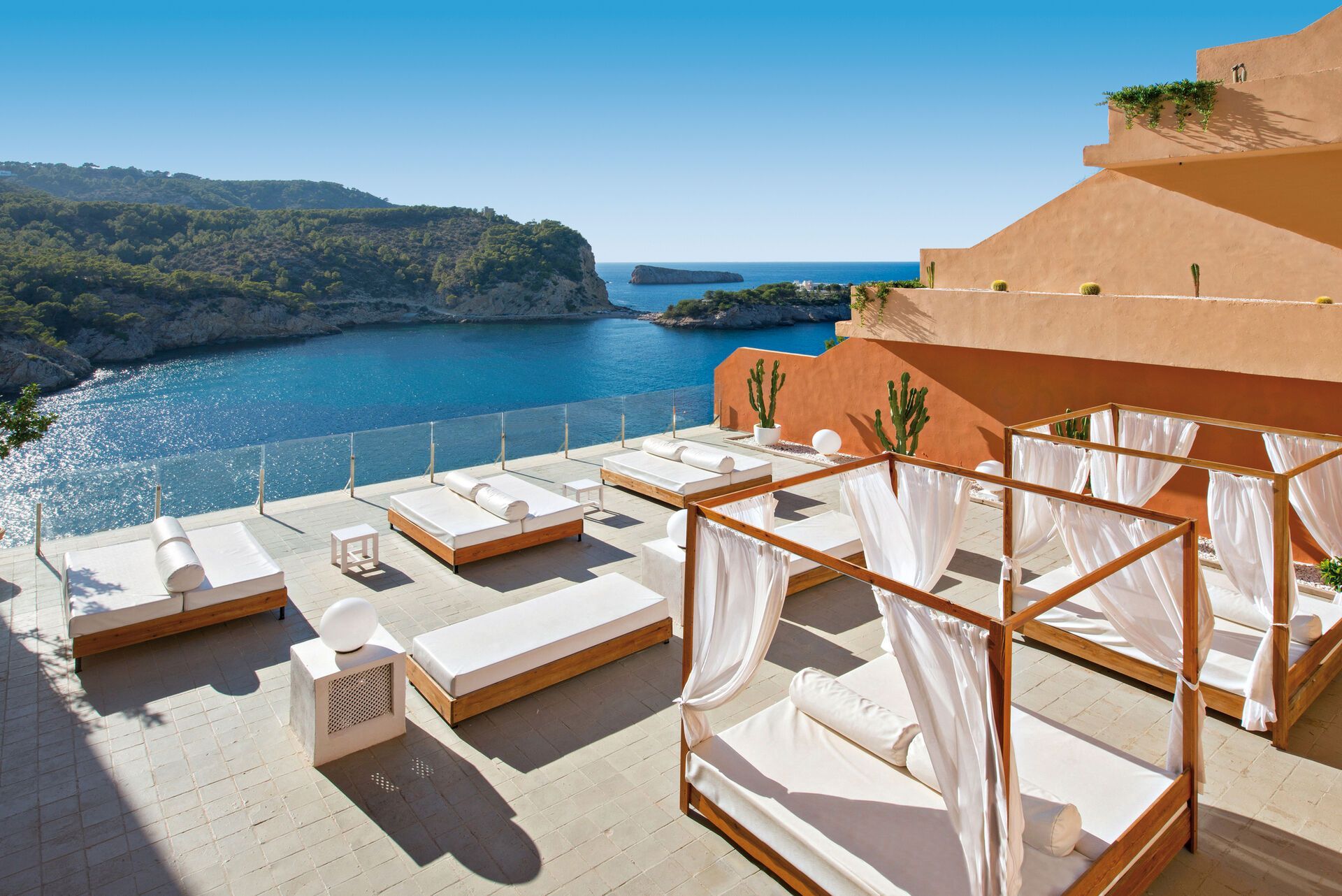 Hôtel Galeon Ibiza 4* pas cher photo 1