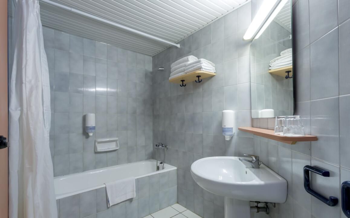 Hôtel Mon French Club Dolphin Bay 4* pas cher photo 5