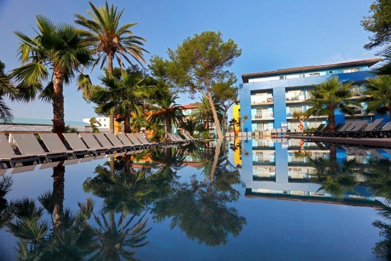 Hôtel Occidental Menorca 4* pas cher photo 1